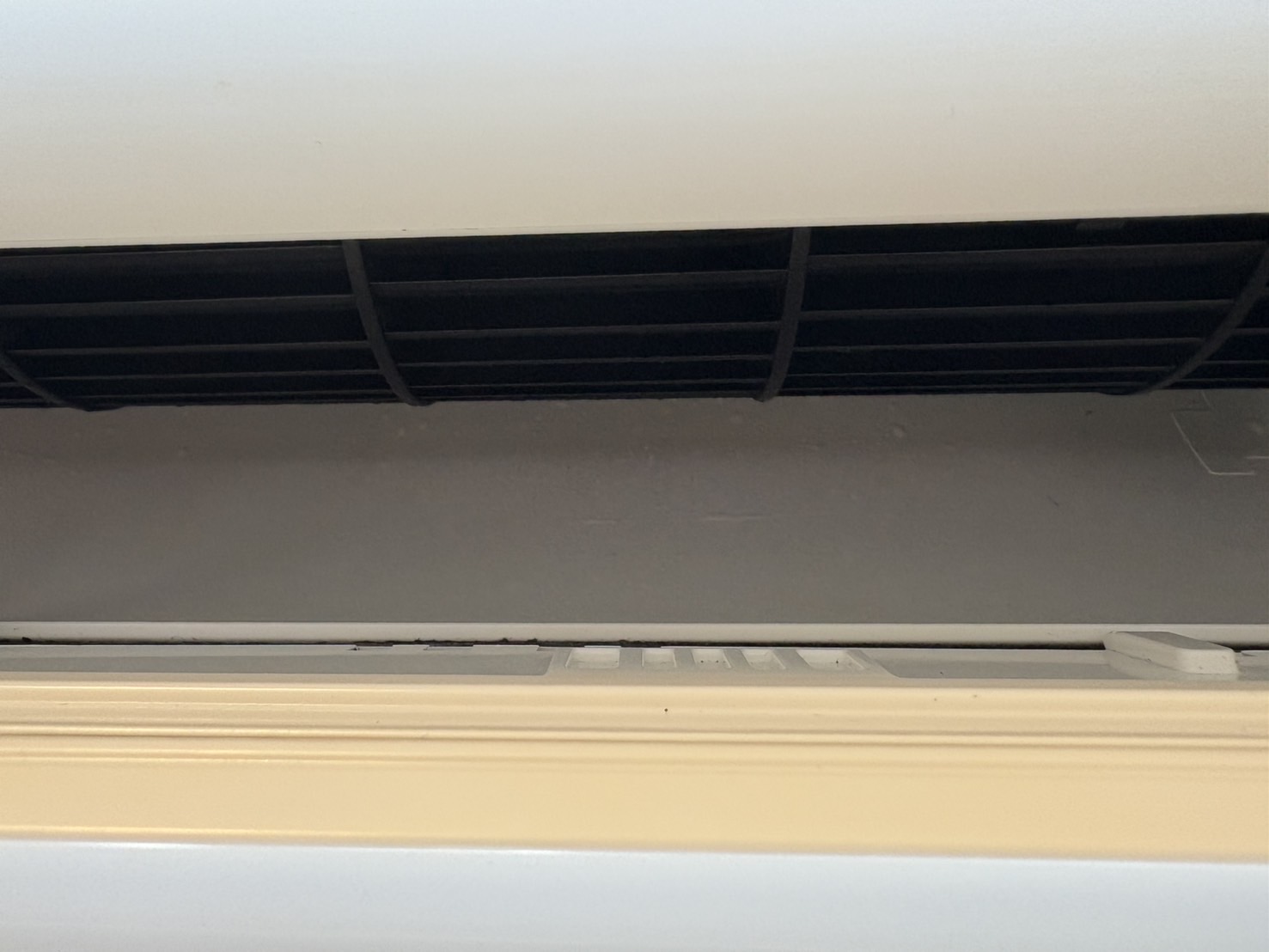 寝屋川市｜SHARP AY-F28S-Wのエアコンクリーニング施工事例