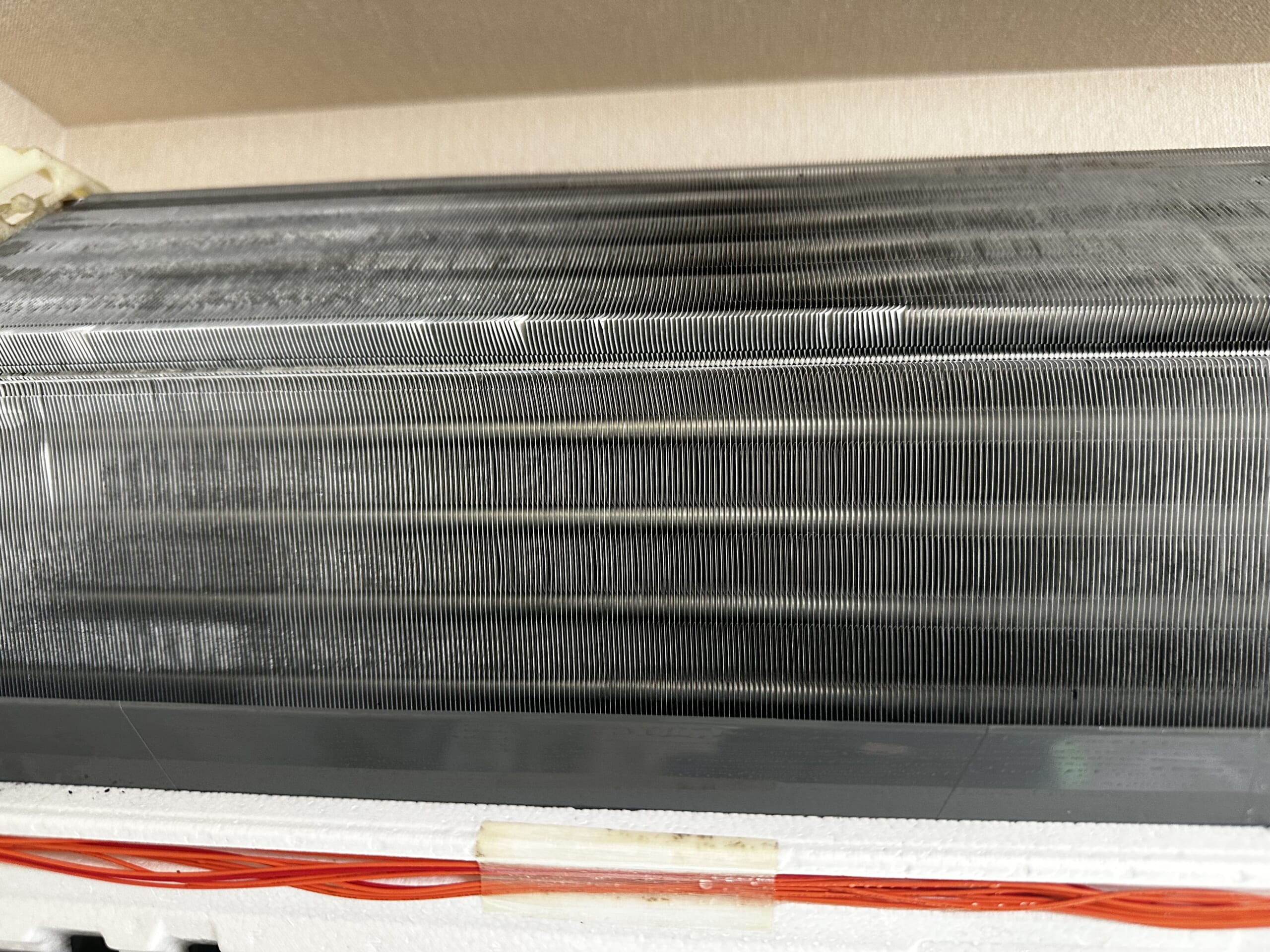 寝屋川市|三菱お掃除機能付きエアコン 施工後|熱交換器